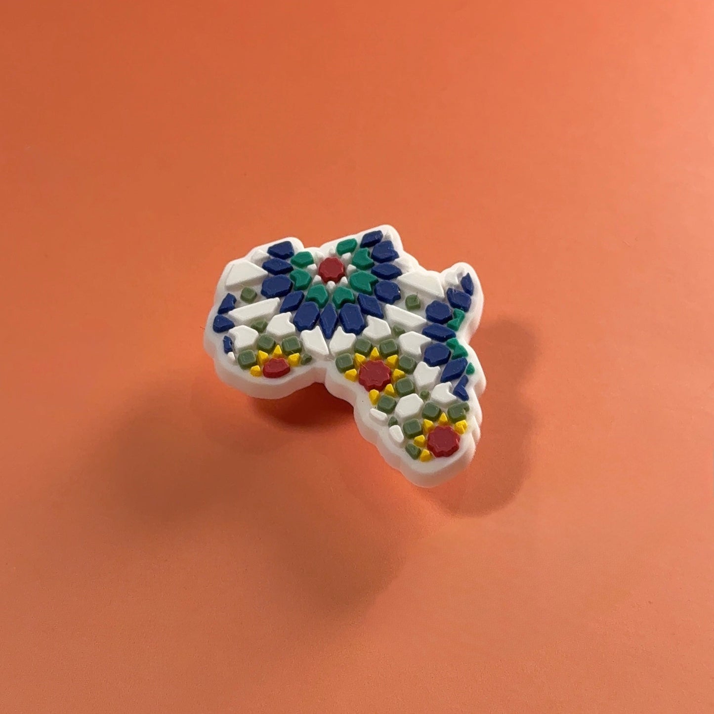 Pin’s Crocs – Afrique en Zellige