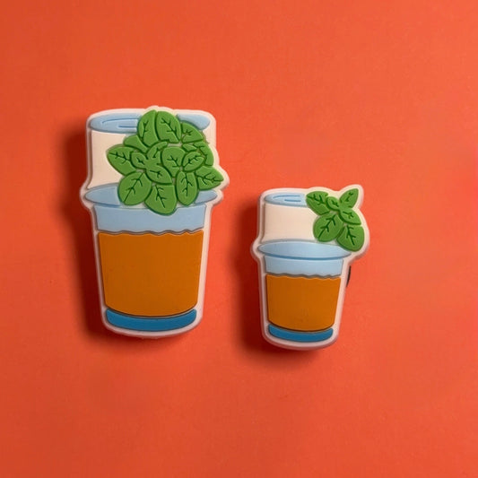 Pin’s Crocs – Verre d'Atay